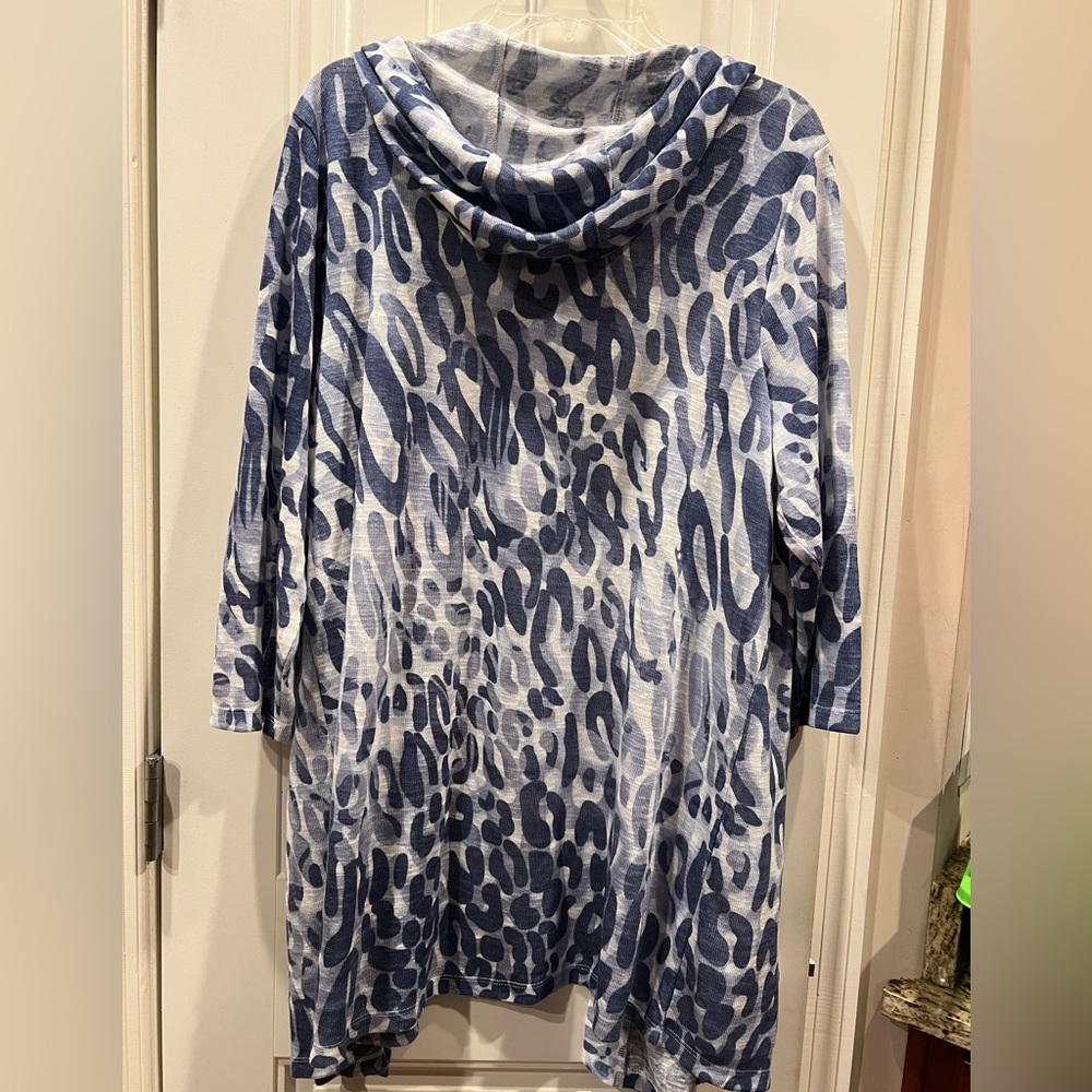 Belle by Kim Gravel Blue White Hoodie Tunic Length Cardigan Sweater Sz 1x